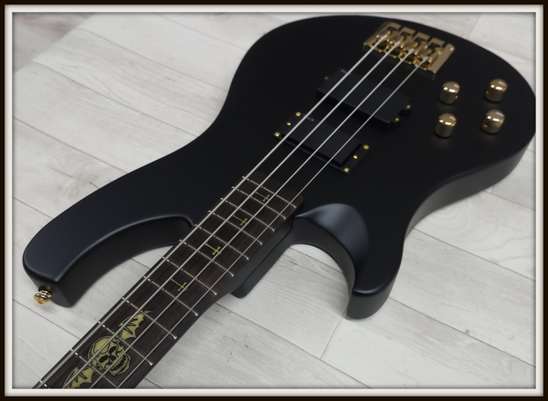 Preview: Schecter Johnny Christ Signature, Satin Black, Linkshänder